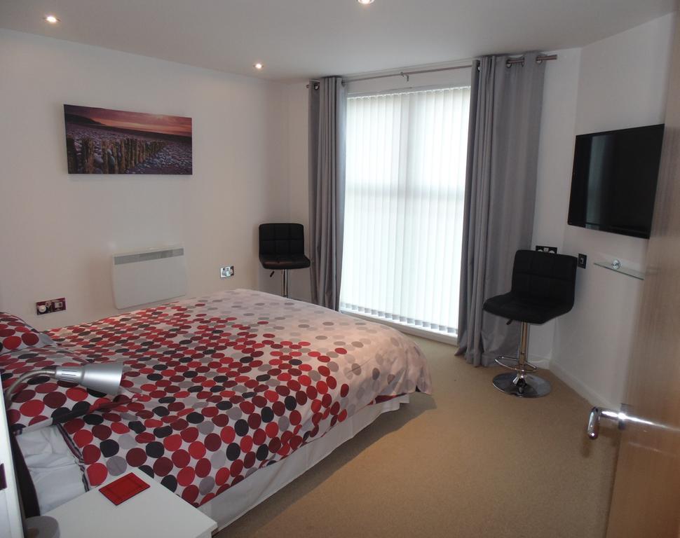 Awel Y Mor Apartment Ланели Екстериор снимка